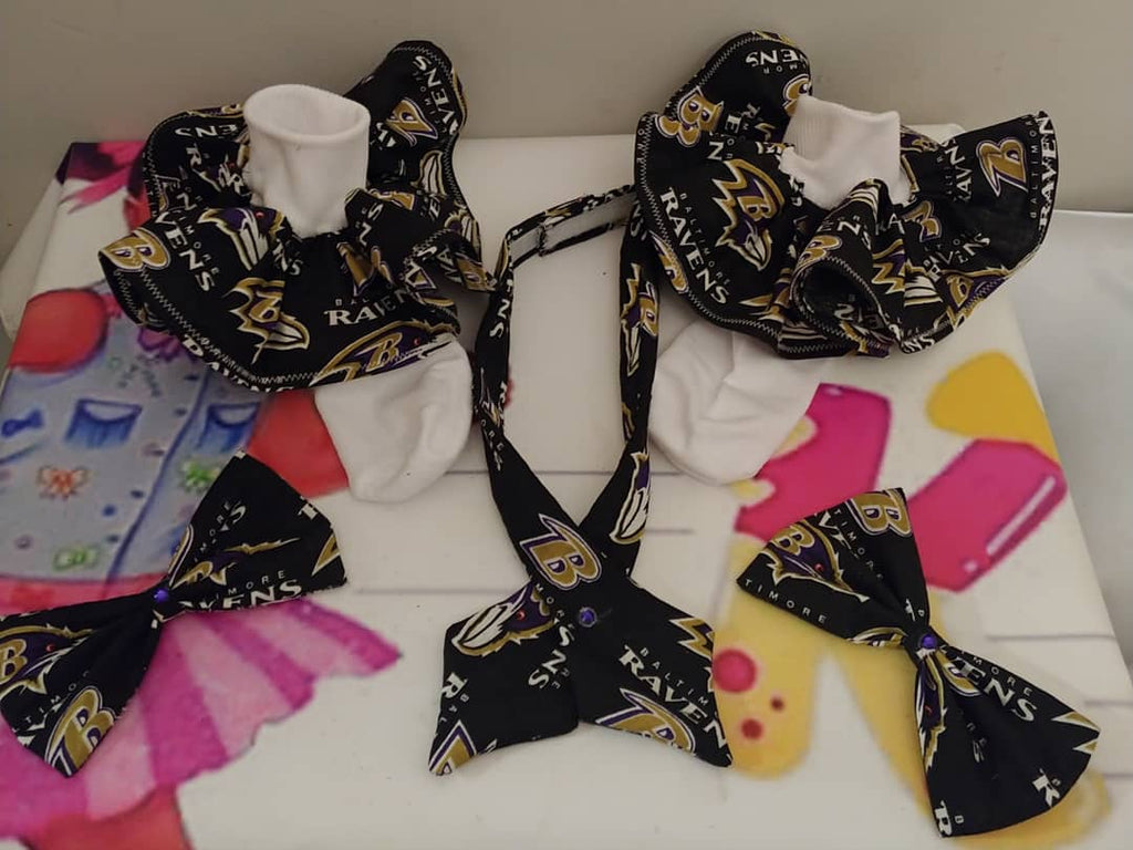 Happy face ,vamp girl. school birthday school tie  Bowtie socks and hair bow headband This can be added to an y tutu outfit except the tutu dr. ..