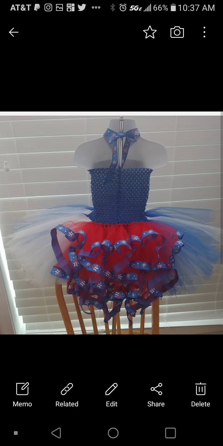 Tutu with a horizontal ribbon train