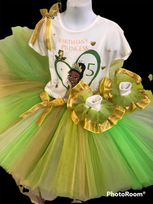lil girl Princess and toad tutu outfit event,  all about me birthday bat, man. Heros, pig, ice , doll, comics, the color crew